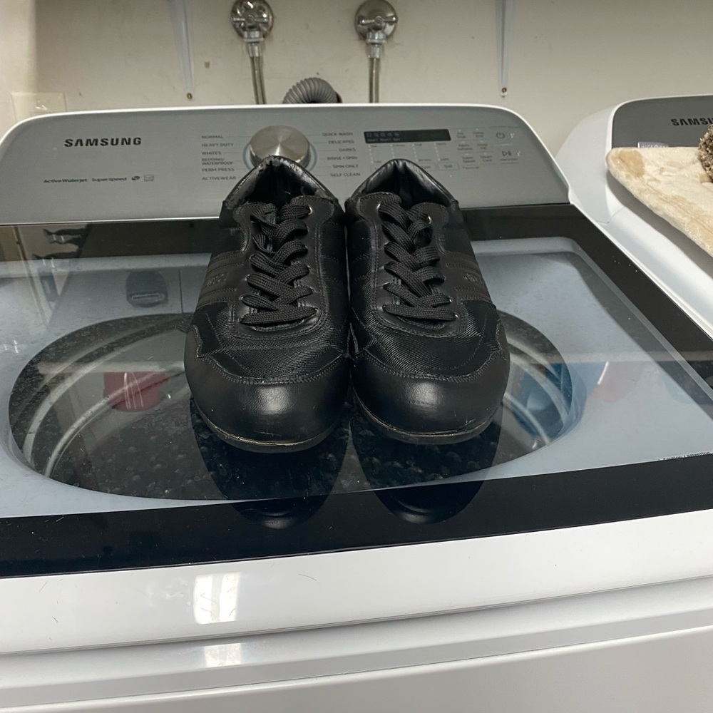 Guess men shoes
